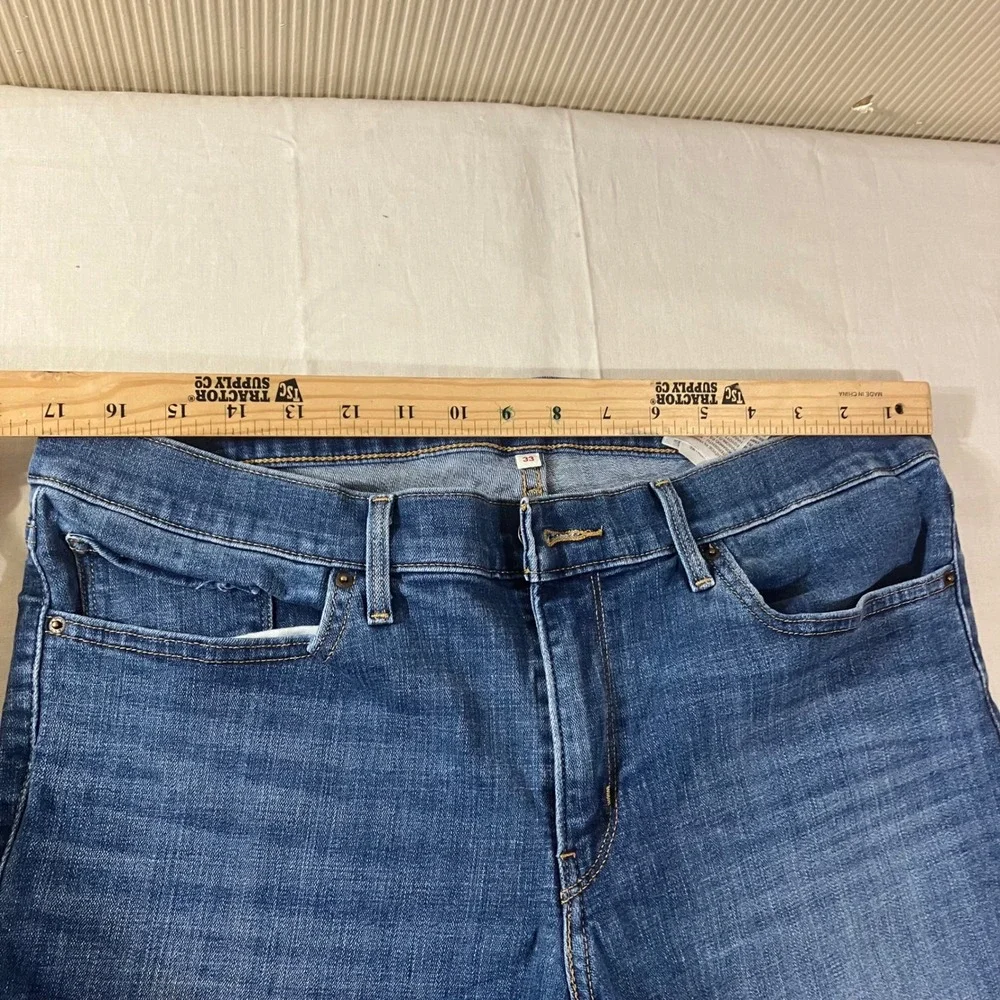 Levis 29969-0007 Mens Blue Denim Cuffed Stretch Jean Shorts Size 33 Medium Wash
